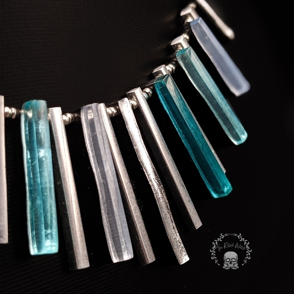 Multi Textured Blue and Silver toned Resin Collar Style Necklace - Picture 4 of 7